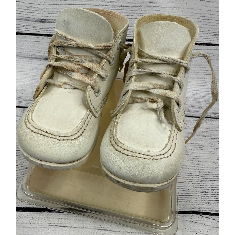 Vintage Toys R Us Size 4, 10 to 12 Months White Leather Baby Crib Shoes Trainer - Picture 4 of 9